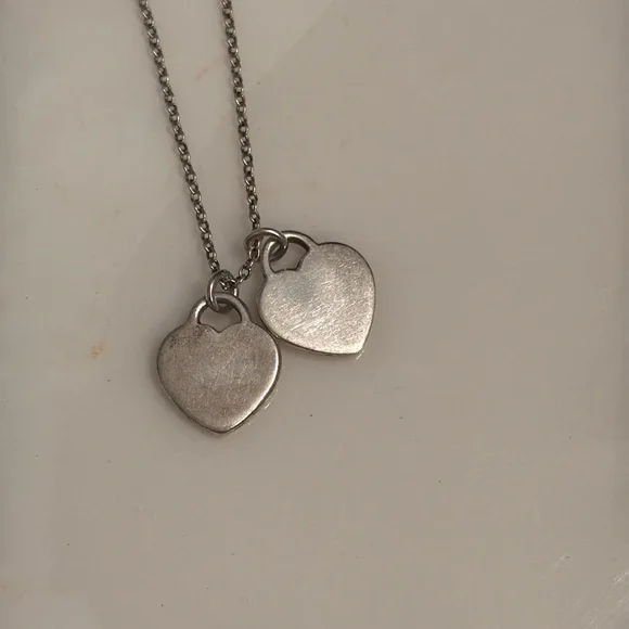 Tiffany Double Heart Tag Pendant
in Silver, Mini - Picture 8 of 10